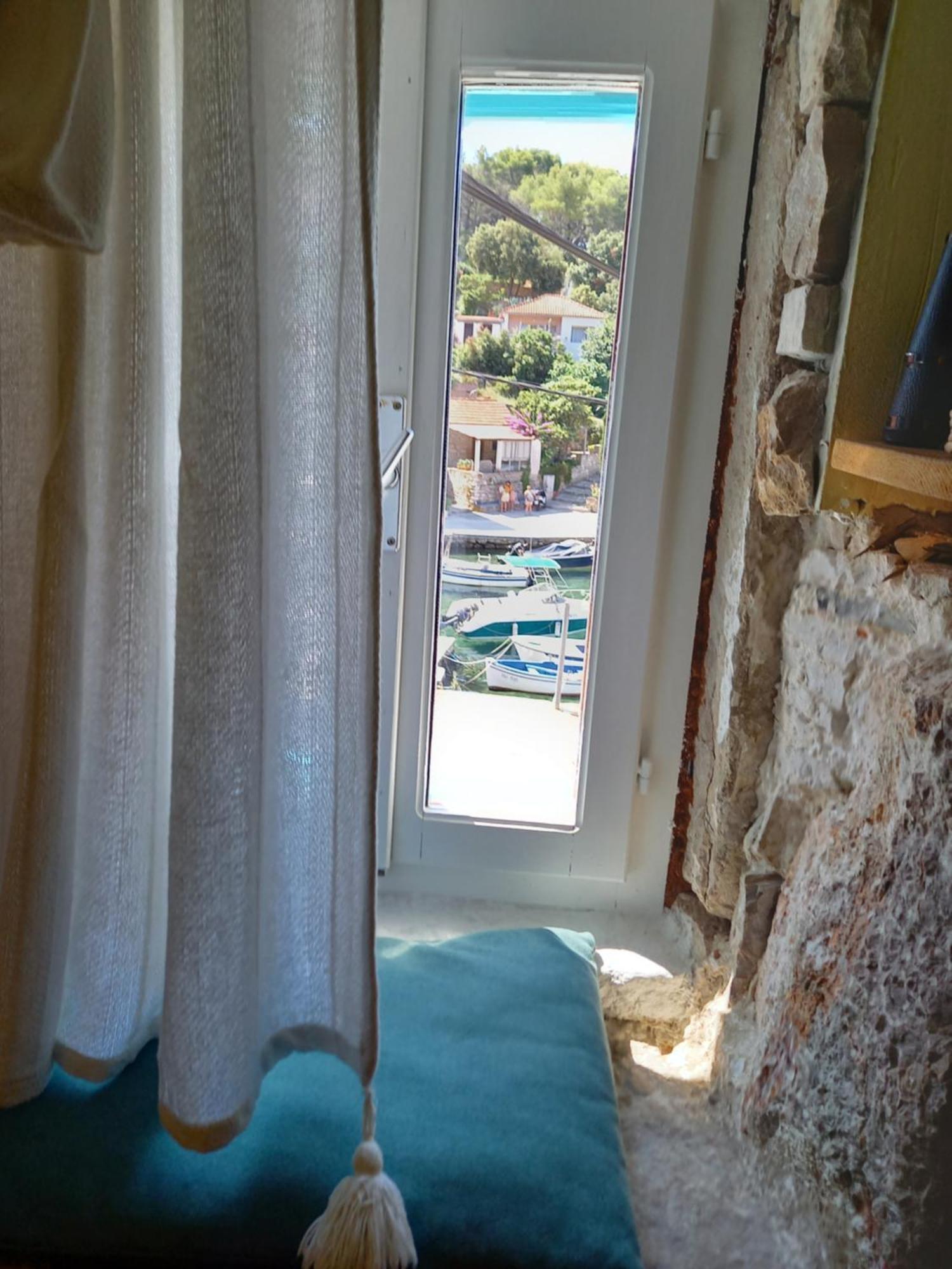 Vacation House Sara&Noa Maslinica Bagian luar foto