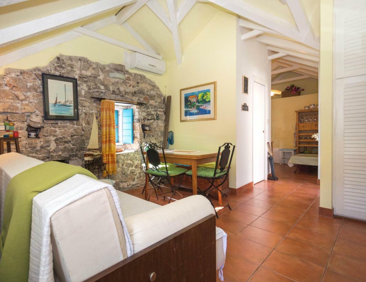 Vacation House Sara&Noa Maslinica Bagian luar foto